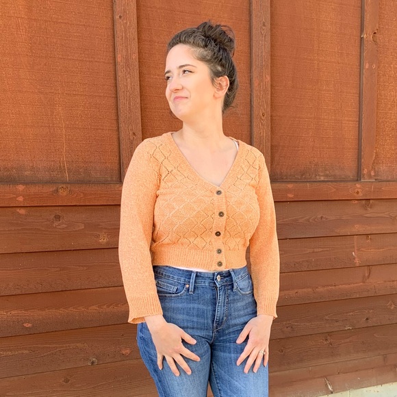 ModCloth Cropped Sweater - Picture 1 of 5